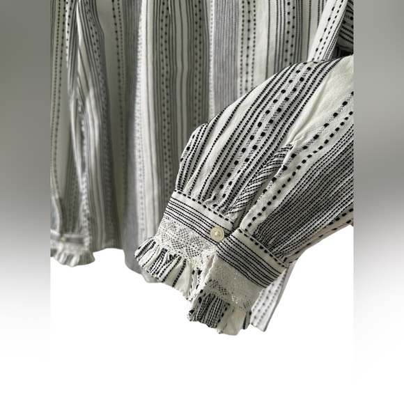 Loft Woman’s Top - Picture 3 of 4